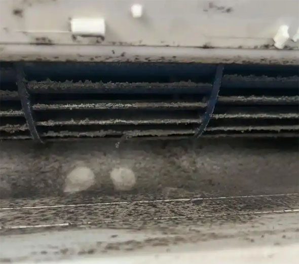 长葛空调吹的风有股烧焦味是怎么回事